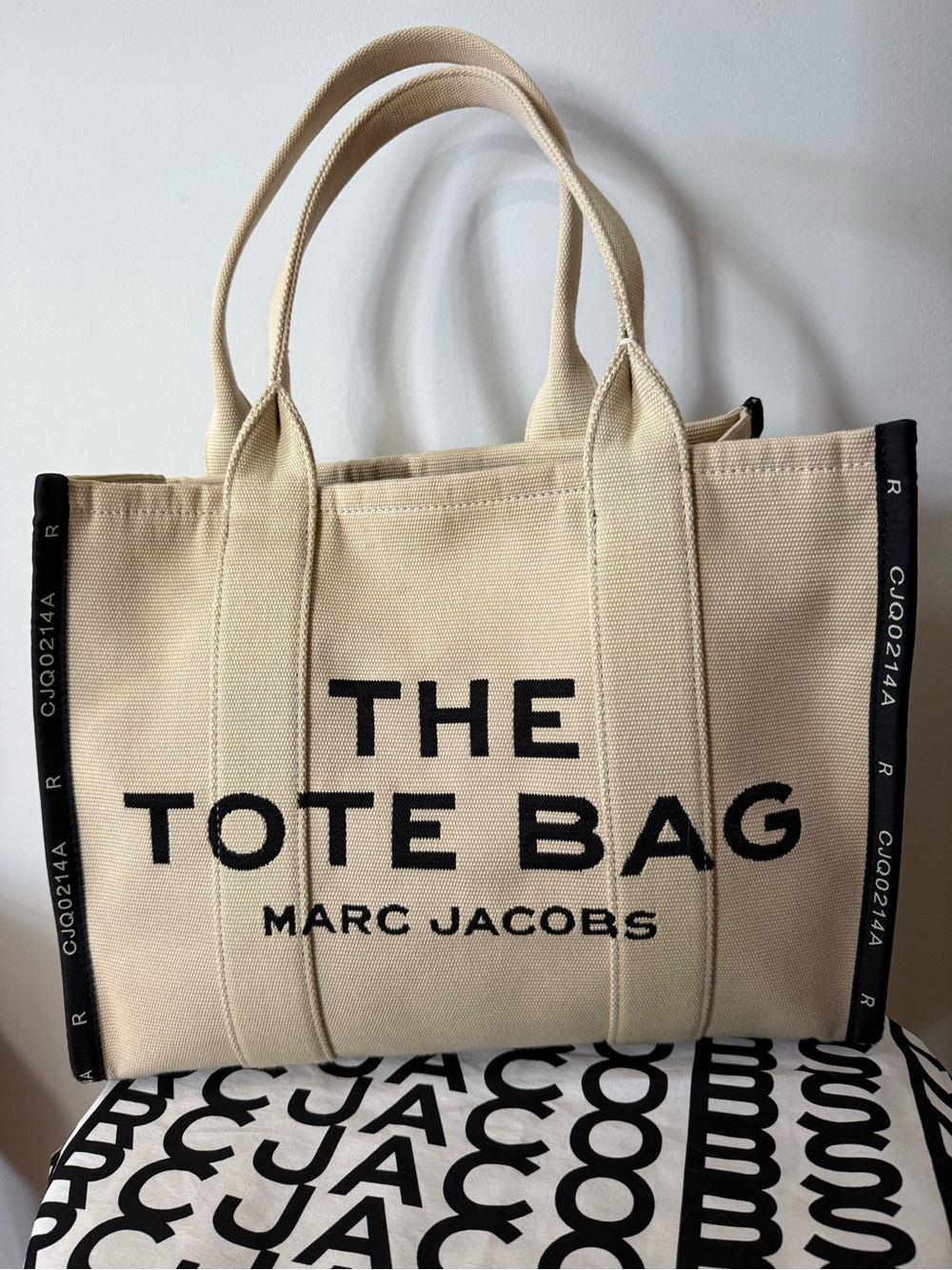 Marc Jacobs Beige Canvas Tote with Black Logo